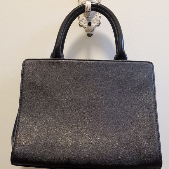 Anne Klein Black Handbag With Patent Bow - Picture 2 of 4